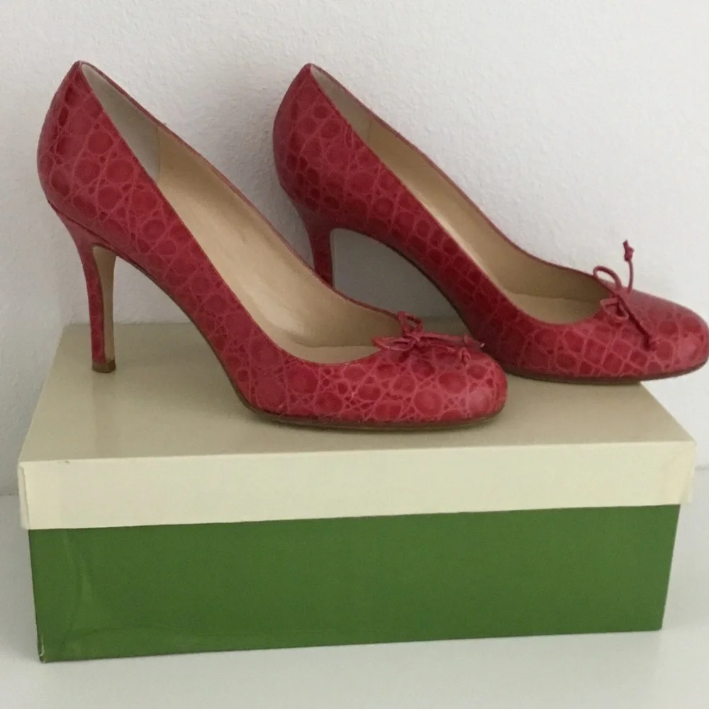 Kate Spade Coral Patent Leather Bow Pumps